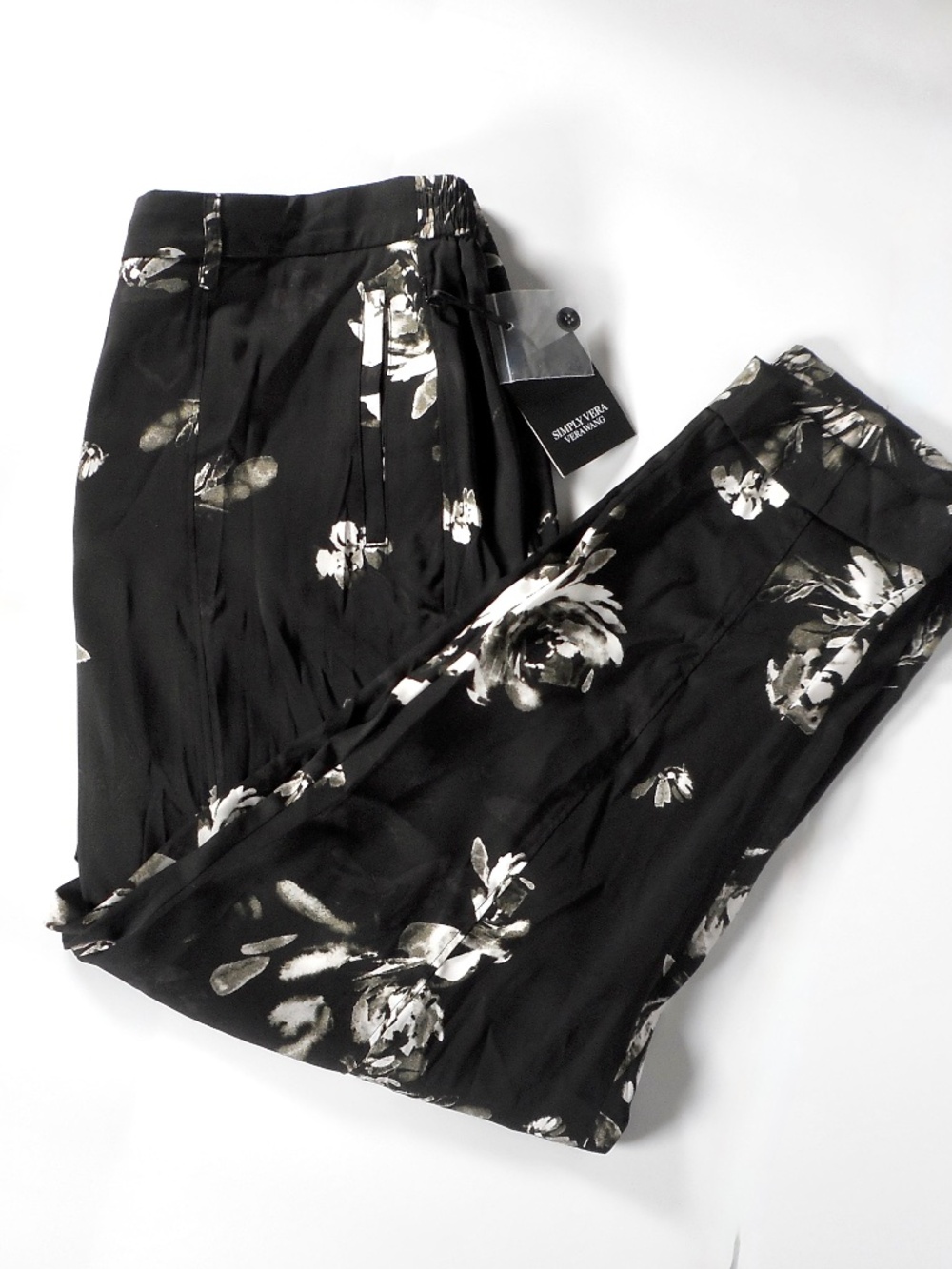 Simply Vera Wang Women’s Sz L Black Floral Cuffed Chiffon Ankle Career Pants